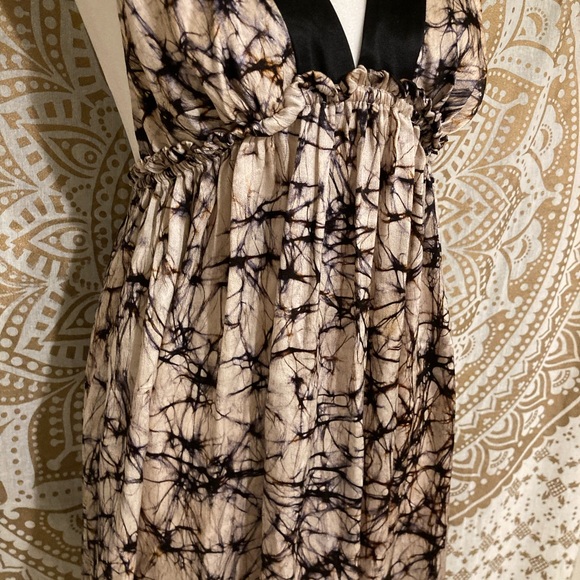 Black Halo halter 100% silk size small backless maxi dress - Picture 6 of 7